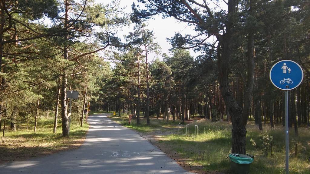 Апартаменты Jauki Vieta Poilsiui Kunigiskese Паланга Экстерьер фото